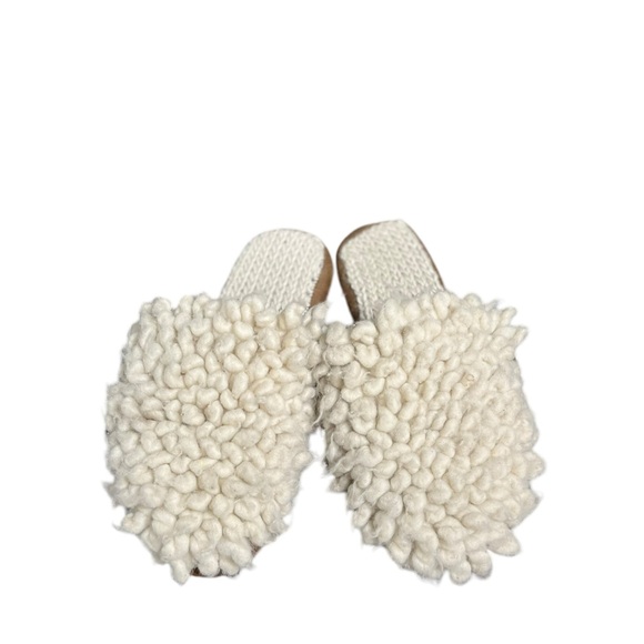 ARIANA BOHLING Alpaca Loop Ivory Cream Scuff Shearling Fuzzy Slippers - Picture 5 of 10